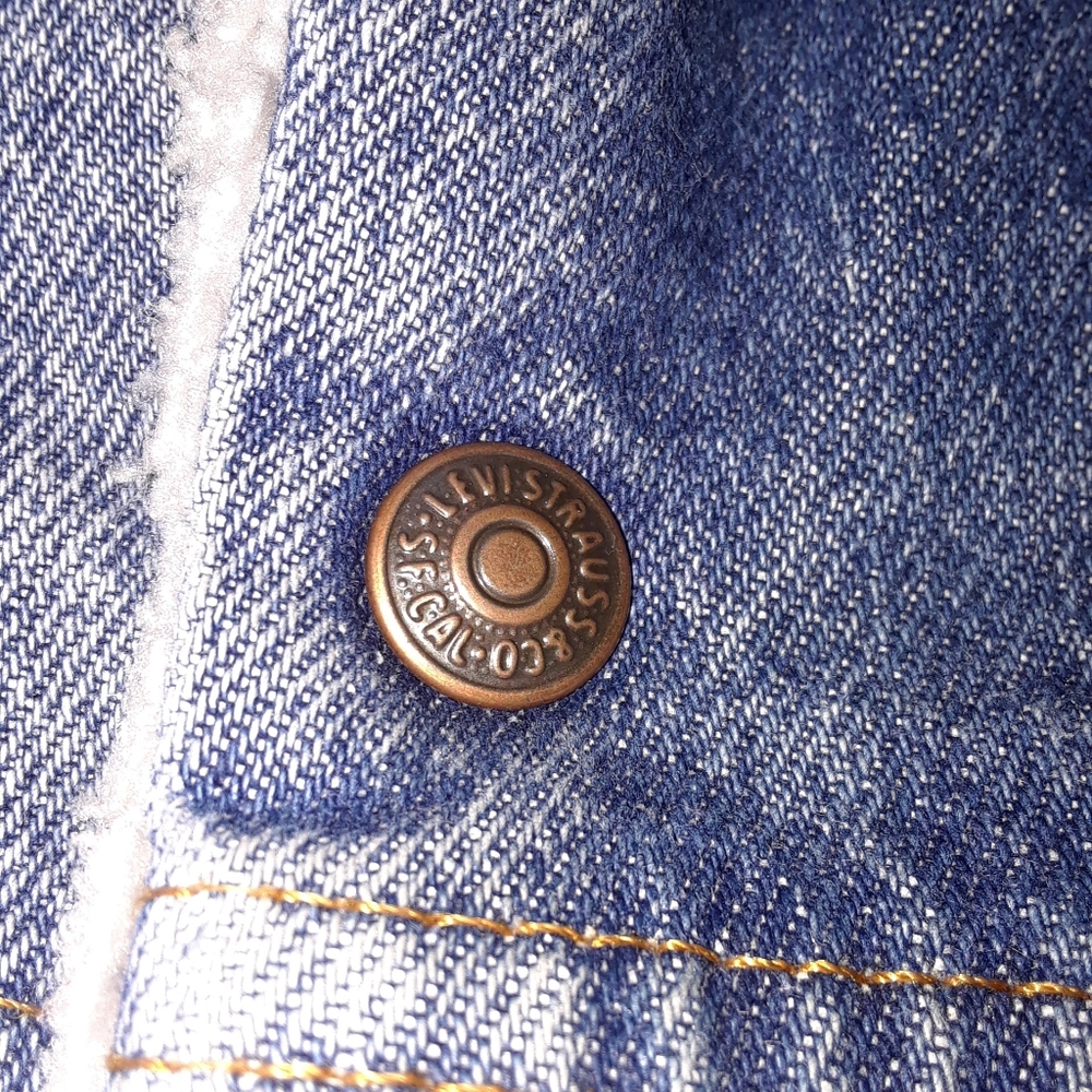 Vintage Levi's Orange Tab Sherpa Lined Denim Jacket - Picture 4 of 9